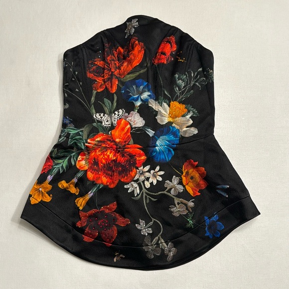 NWOT Camilla Curved Hem Zip Detail Corset - Picture 2 of 5